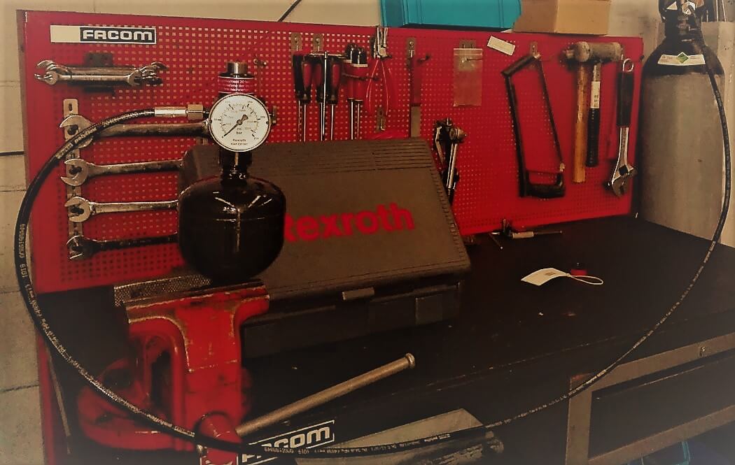 Lee más sobre el artículo Recargamos tus acumuladores hidráulicos!